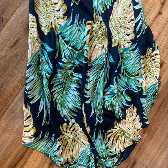 Jessica Taylor dress with a tropical leaf pattern, 100% rayon - Picture 7 of 8